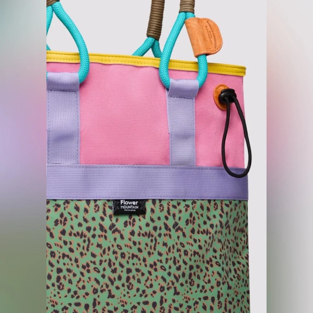 NWT Flower Mountain TOTE BAG in Lilac-Pink - Picture 5 of 6